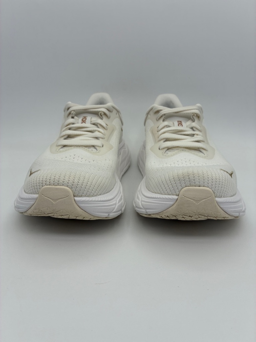 Hoka One One White Rose Gold Women's Arahi 7 Running Shoes   |  Size: 6B - Picture 4 of 16